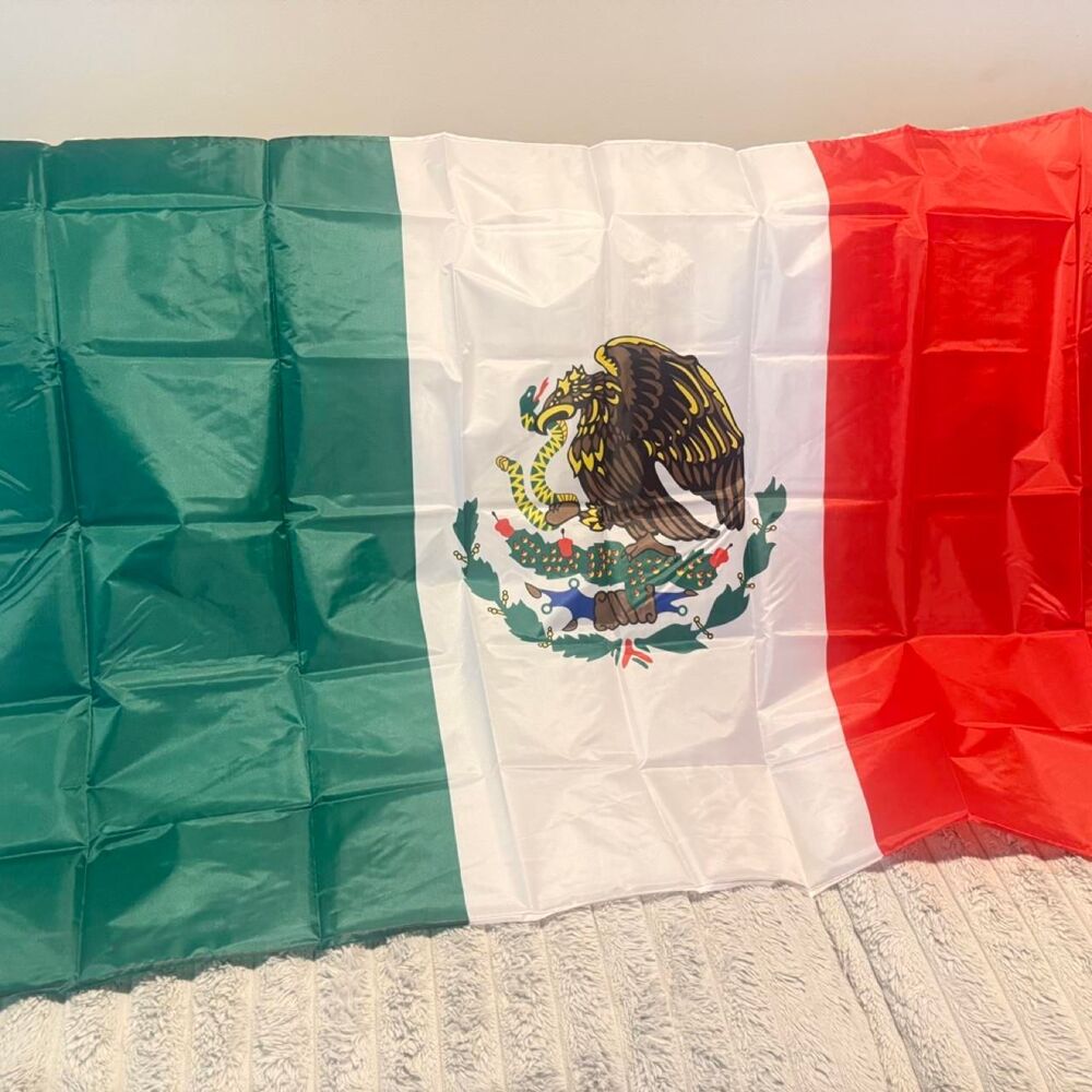 New Mexico Flag Mexican Crest Large 25"x18" Green, White and Red Flag